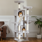 Notre arbre à chat xxl gris clair avec deux chats roux sur un fond de salon moderne
